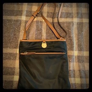 Michale Kors Crossbody